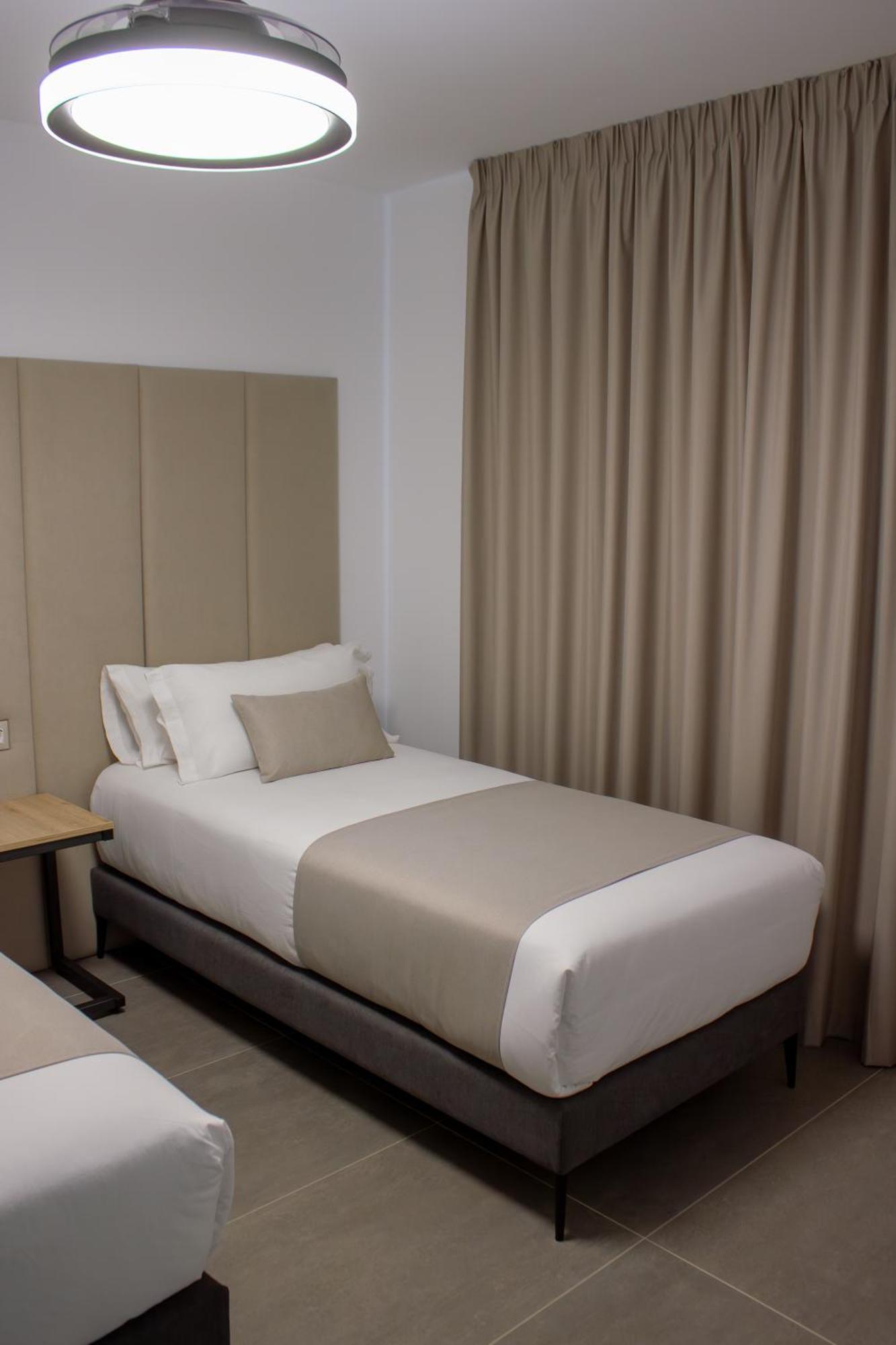 Costa Adeje Garden Aparthotel プラヤ・デ・ラス・アメリカス エクステリア 写真