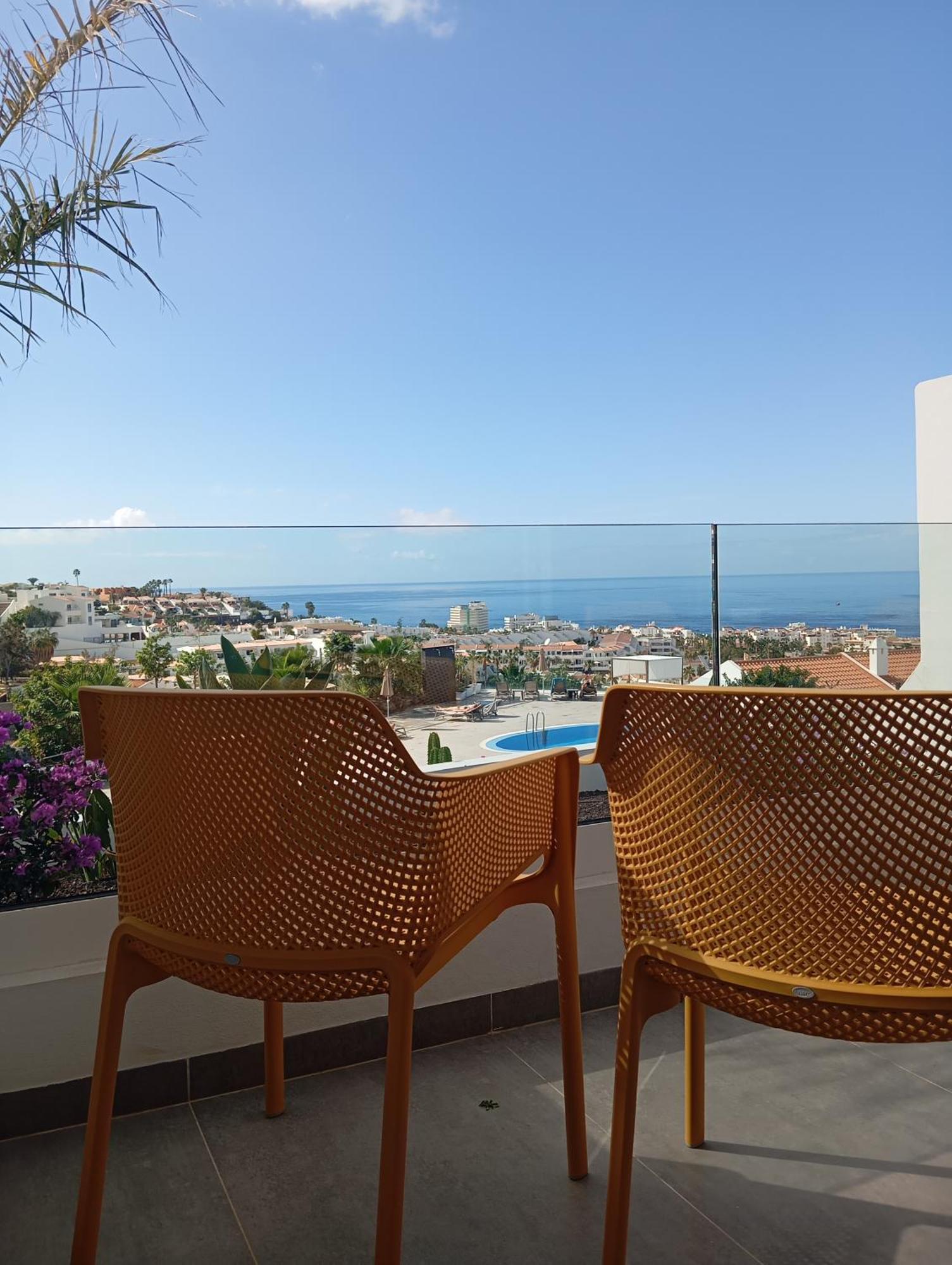 Costa Adeje Garden Aparthotel プラヤ・デ・ラス・アメリカス エクステリア 写真